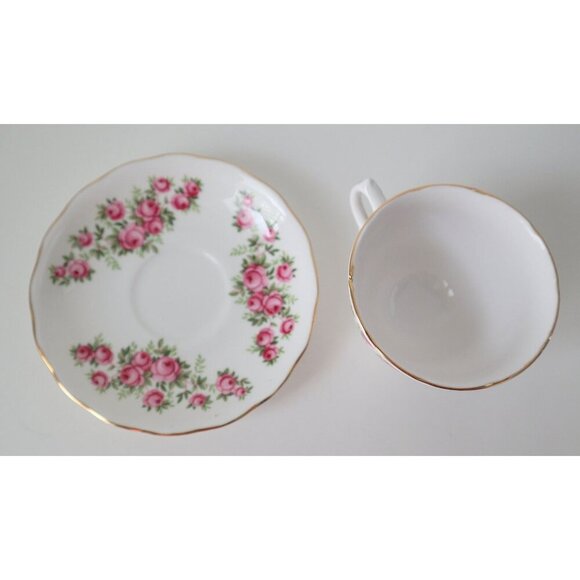 Tea Cup and Saucer Saucer Vintage Teacup and Saucer Royal Vale Floral - Picture 3 of 5